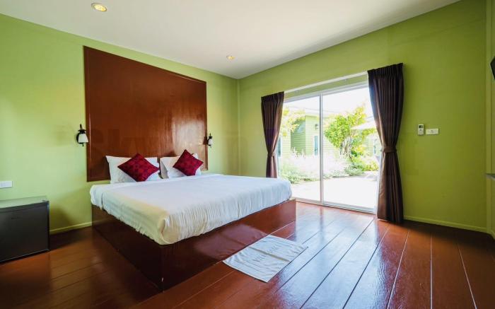 Sky Hip Resort Jomtean Pattaya