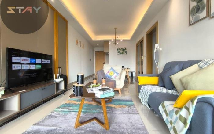 RNF 2BR Cozy Modern City Gateway Netflix BySTAY