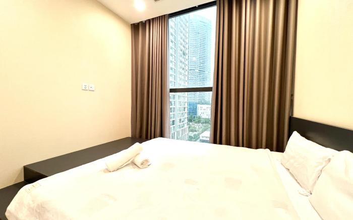 Q's Homes Vinhomes Skylake One-Bedroom