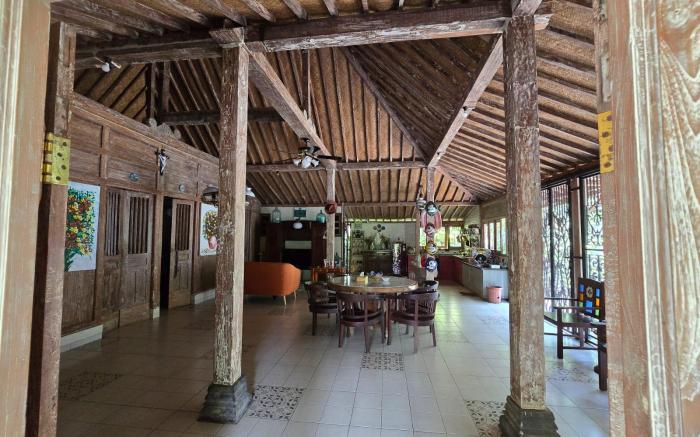Eyang Residence Limasan Kebon Dalem