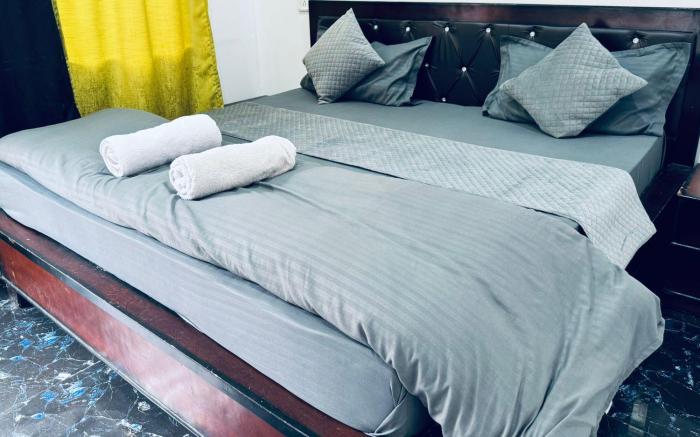 New Mandakini River Resort