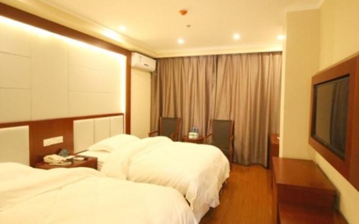 GreenTree Inn Anhui Fuyang Railway Station W XianGYAng Road Business Hotel