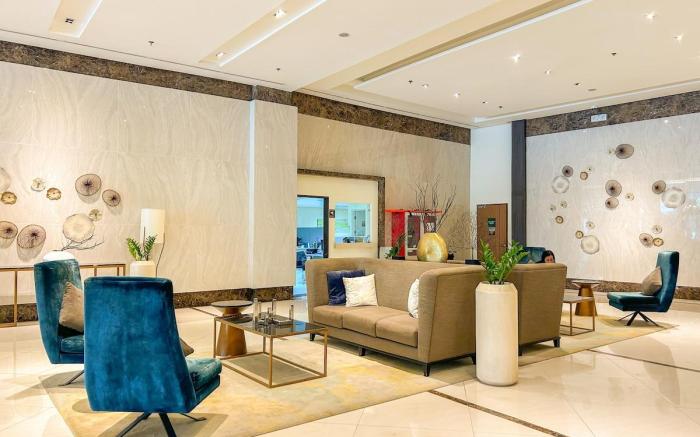 High Ceiling 1BR OPR #7