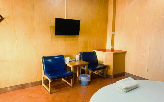 OYO 75583 Fut Fit Fo Fai Inn Hotel