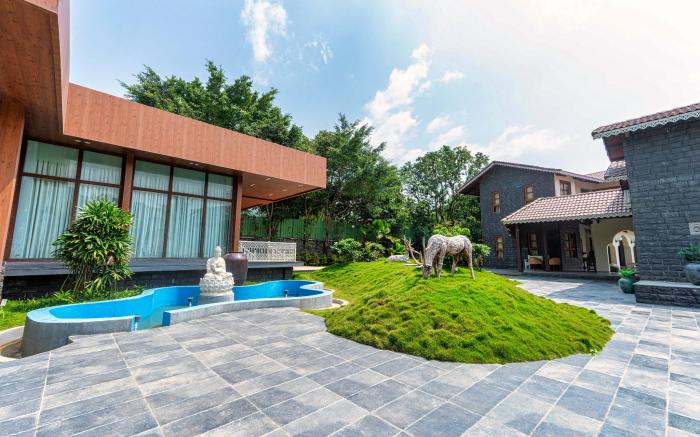 Nishigandha Jal Mahal Resort