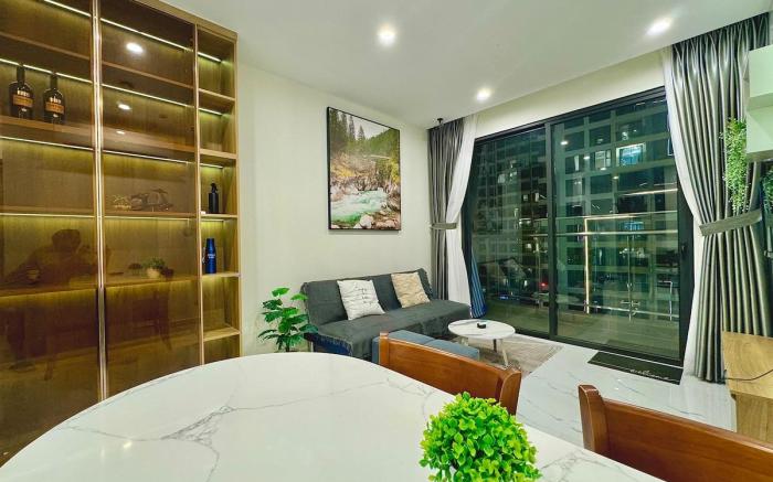 Two-Bedroom Luxury Vincom 50m