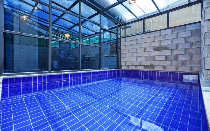 Muju Pool Villa Yellowstone