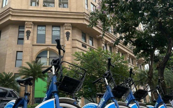 D El Dorado Westlake Luxury Apartments