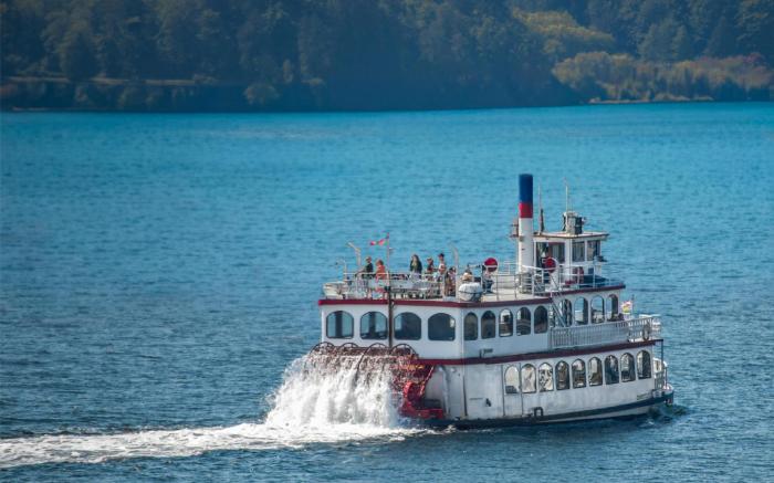 Coast Lonsdale Quay Hotel