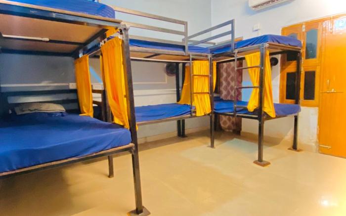 Rudra Backpackers Hostel