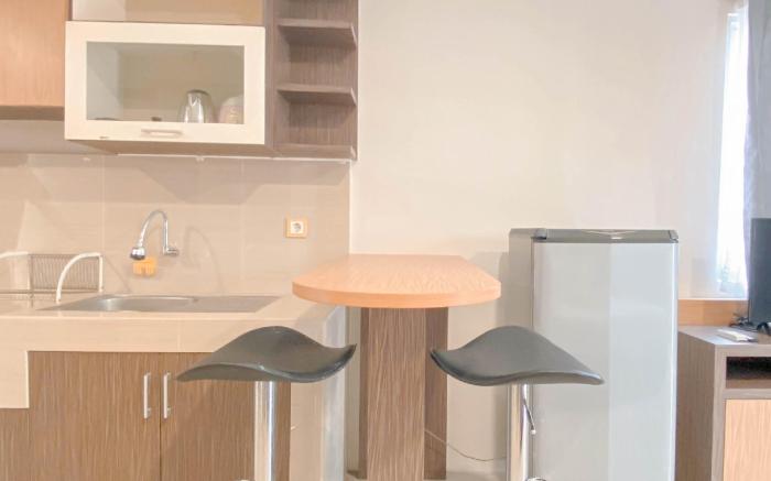 Studio Room near Mall at Star Semarang By Travelio