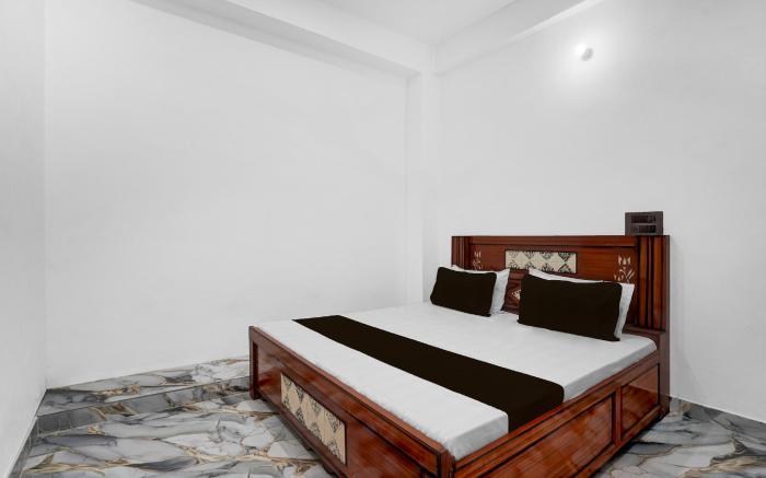 SPOT ON Hotel Golden Tree