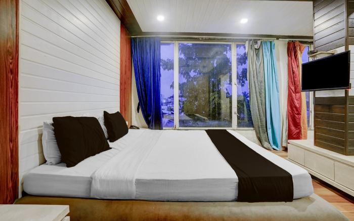 Collection O Lodha Experia Mall Dombiwali Formerly RR Suites