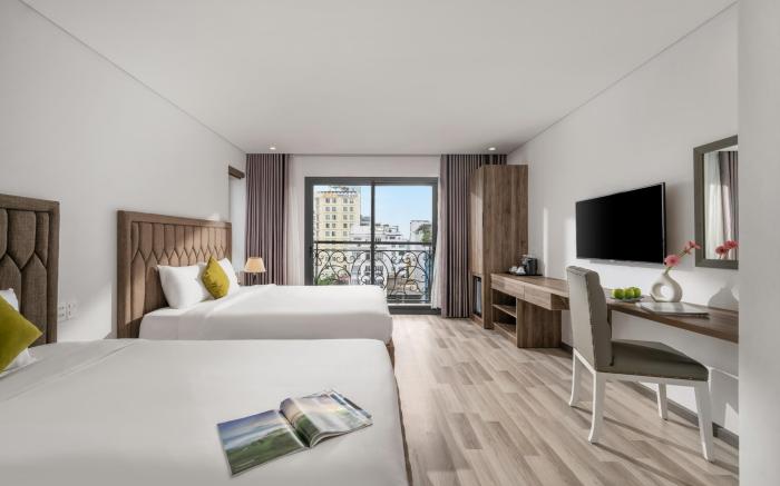 Ánh Biển Hotel & Suite