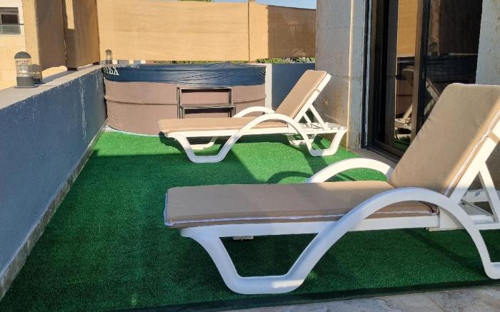 Luxurious Amman Apartment with Private Pool and Modern Amenities