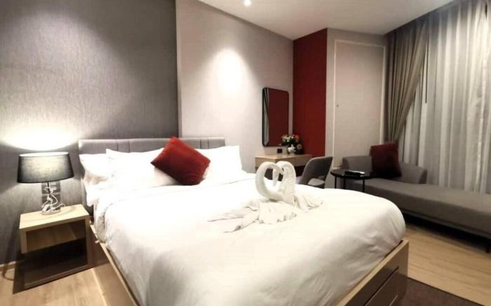 Studio Sky Pool@Edge Central Pattaya A6