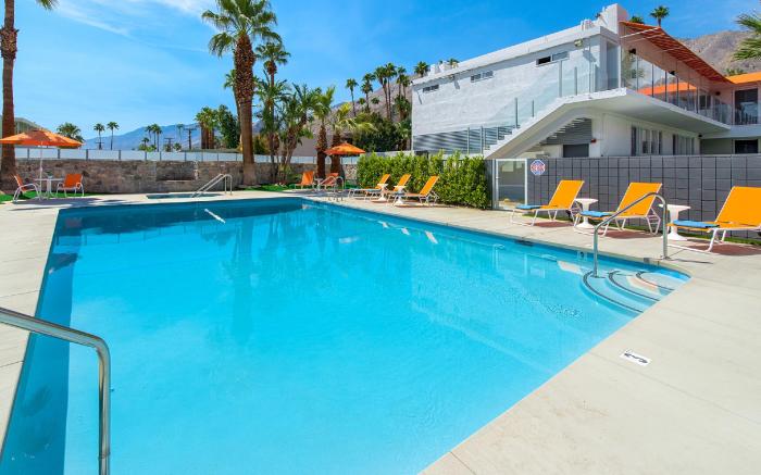 The Twist Palm Springs