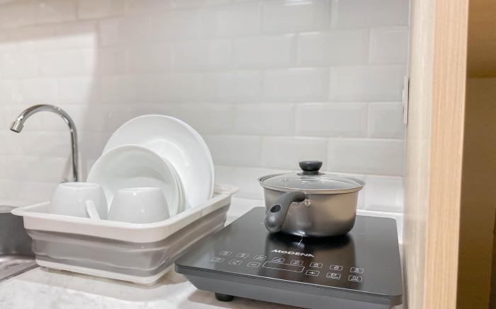 Modern Studio at Royal Sentul Park Apt By Travelio