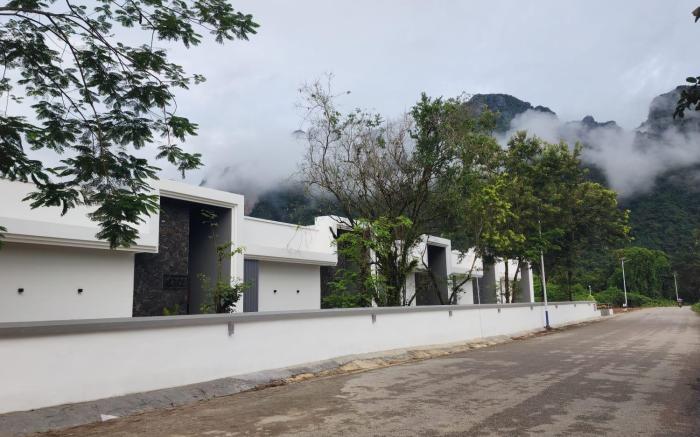 Song View Pool Villa