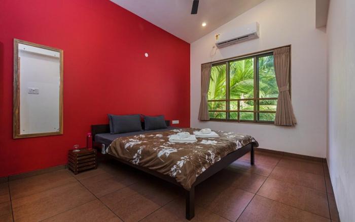 SaffronStays Beach Blues, 4BR Pool Retreat Alibaug