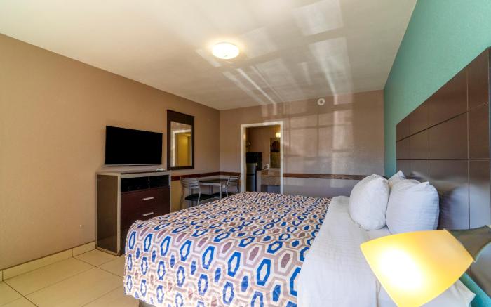 Woodfield Inn & Suites Hotel O, Yoakum TX 111