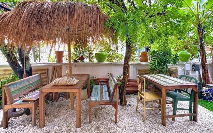 The oasis on 8 - 3 bedrooms lovely pet zone