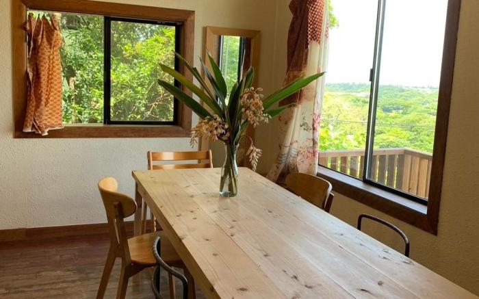 RITA | 朝日と海を望む、素朴な一軒家