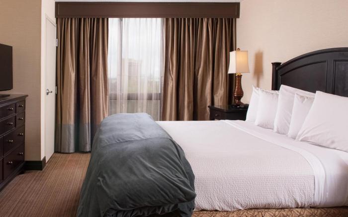 Embassy Suites by Hilton Nashville Airport