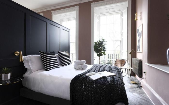 Superior 1st Floor Studio w/City Views