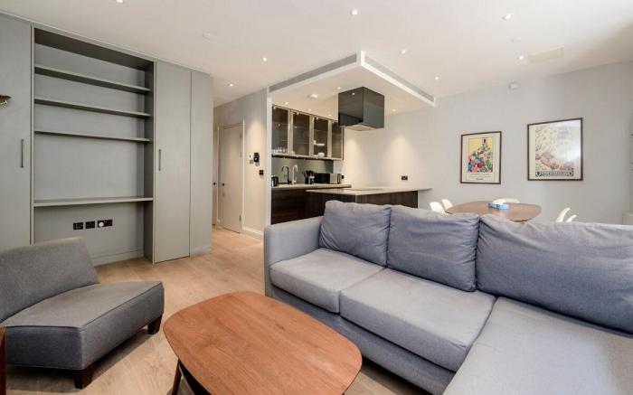 Stylish & Central 2-Bedroom Apartment