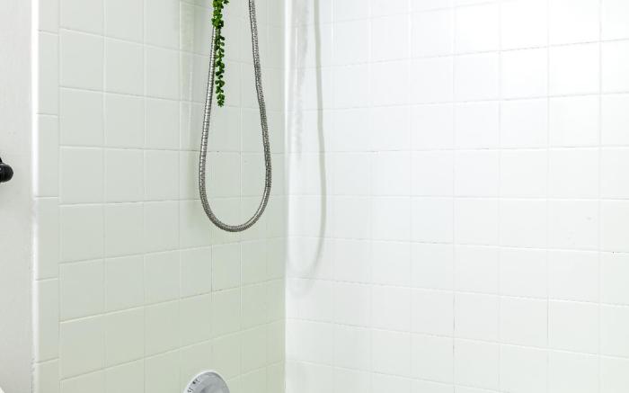 Top Rated - Free Parking - PRIME Location - CLEAN