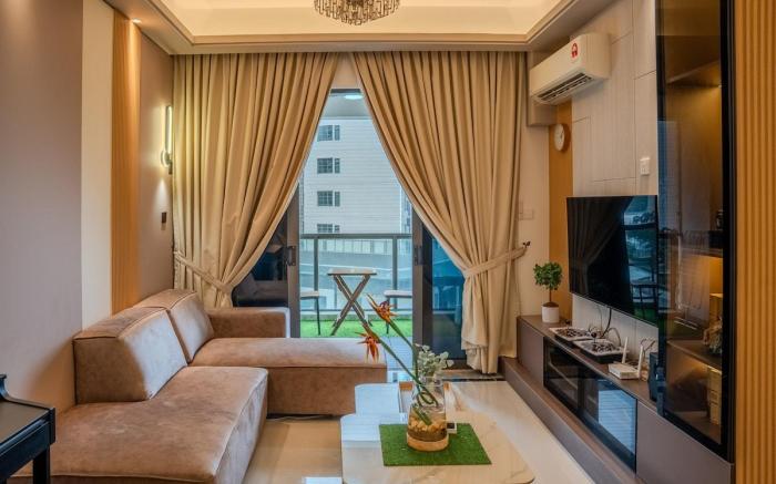 R&F d'Swiss Suite with Mini Bathtub | Arcade Game