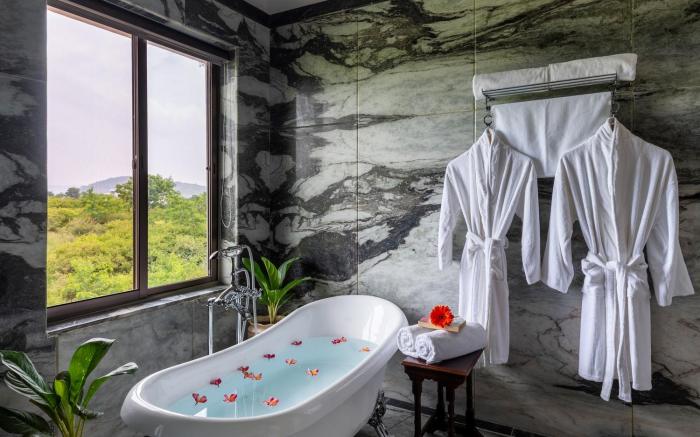 Dilip Niwas Luxe Stay 