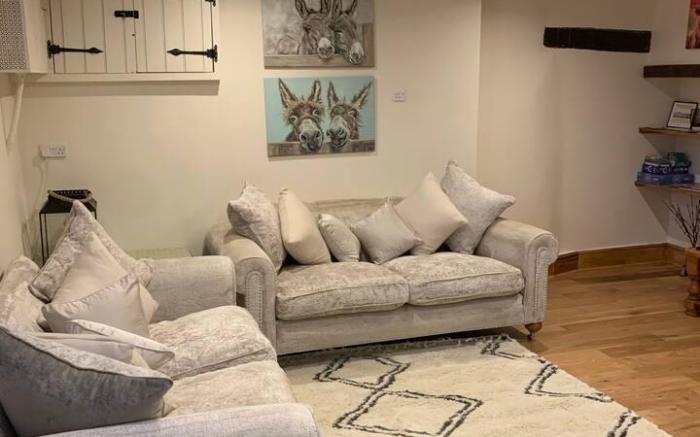 #60 Peak District 3 BR/3 Bath Cottage w/ Parking