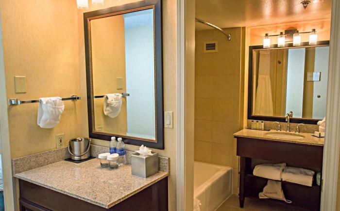 DoubleTree by Hilton Modesto