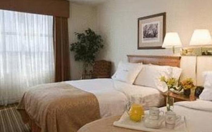 Doubletree Club Dallas-Farmers Branch Hotel