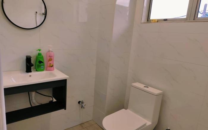 Indahpura Kulai P647 17pax 4BR double Story House