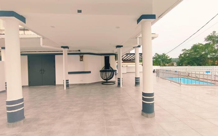 Indahpura Kulai P647 17pax 4BR double Story House