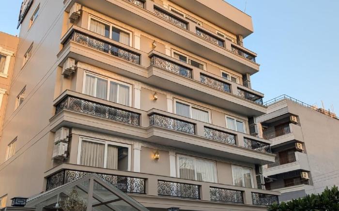 FlxHo Horizon ONE - Luxury Hotel & Residences Golf Course Road, 2 Min from 42-43 Metro Station