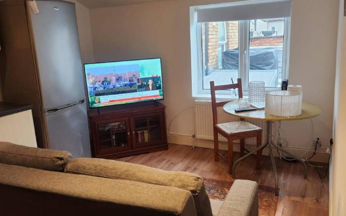 Cozy Oxford Flat on Vibrant Cowley Road