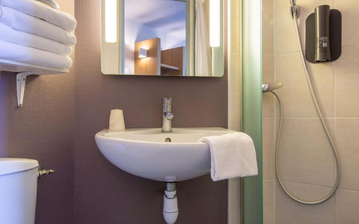 B&B HOTEL CHATEAUROUX Deols