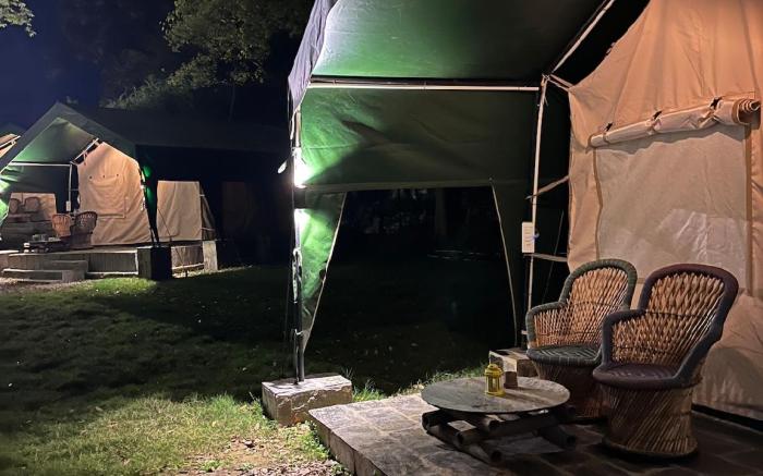 H2H- Riverside Lux Tent in Himalayas by Homeyhuts