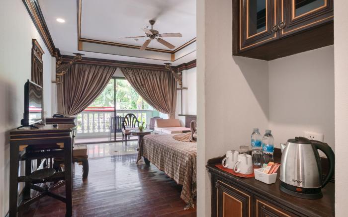 Le Ayodhaya Palace Krabi Beach Resort