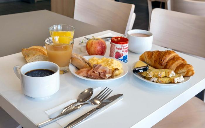 B&B HOTEL Niort Marais Poitevin Est