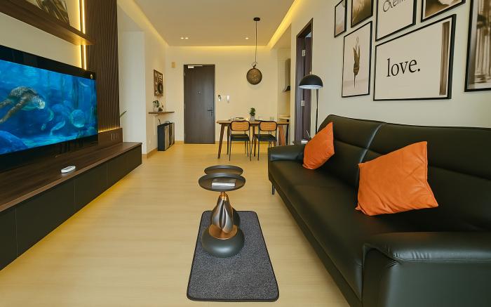 Baypoint Beachfront 2BR Family Retreat Balcony 