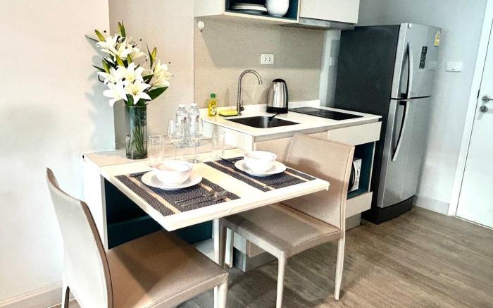 Centric Sea Pattaya 12F(300 meters from the beach)