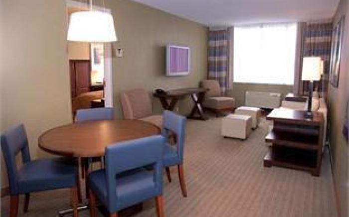 Doubletree Hotel St. Louis at Westport