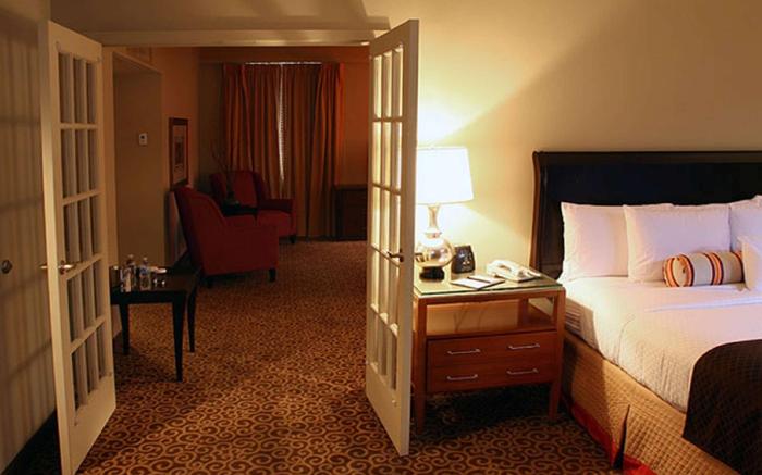 Doubletree Hotel Memphis Downtown