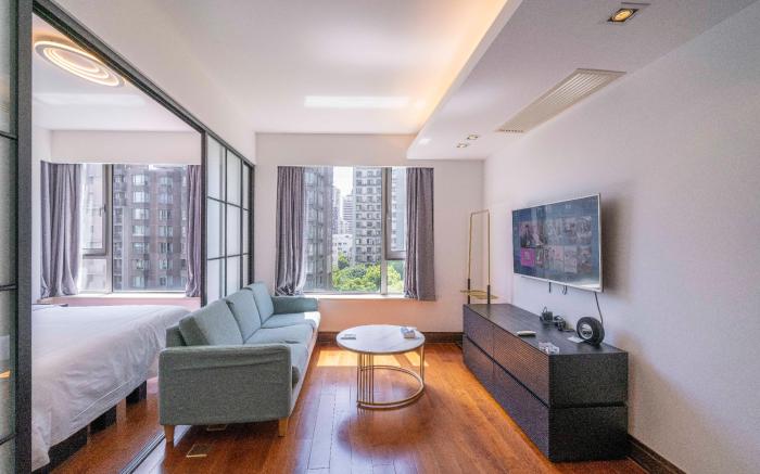 Tyms Modern 1 Bedroom Suite Walk to Xujiahui Metro