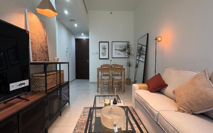 Premier 2-bedroom Lifeline apartment with free Parking